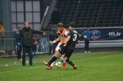 半岛体育地址-关于里昂主场逼平斯特拉斯堡，难分伯仲的信息