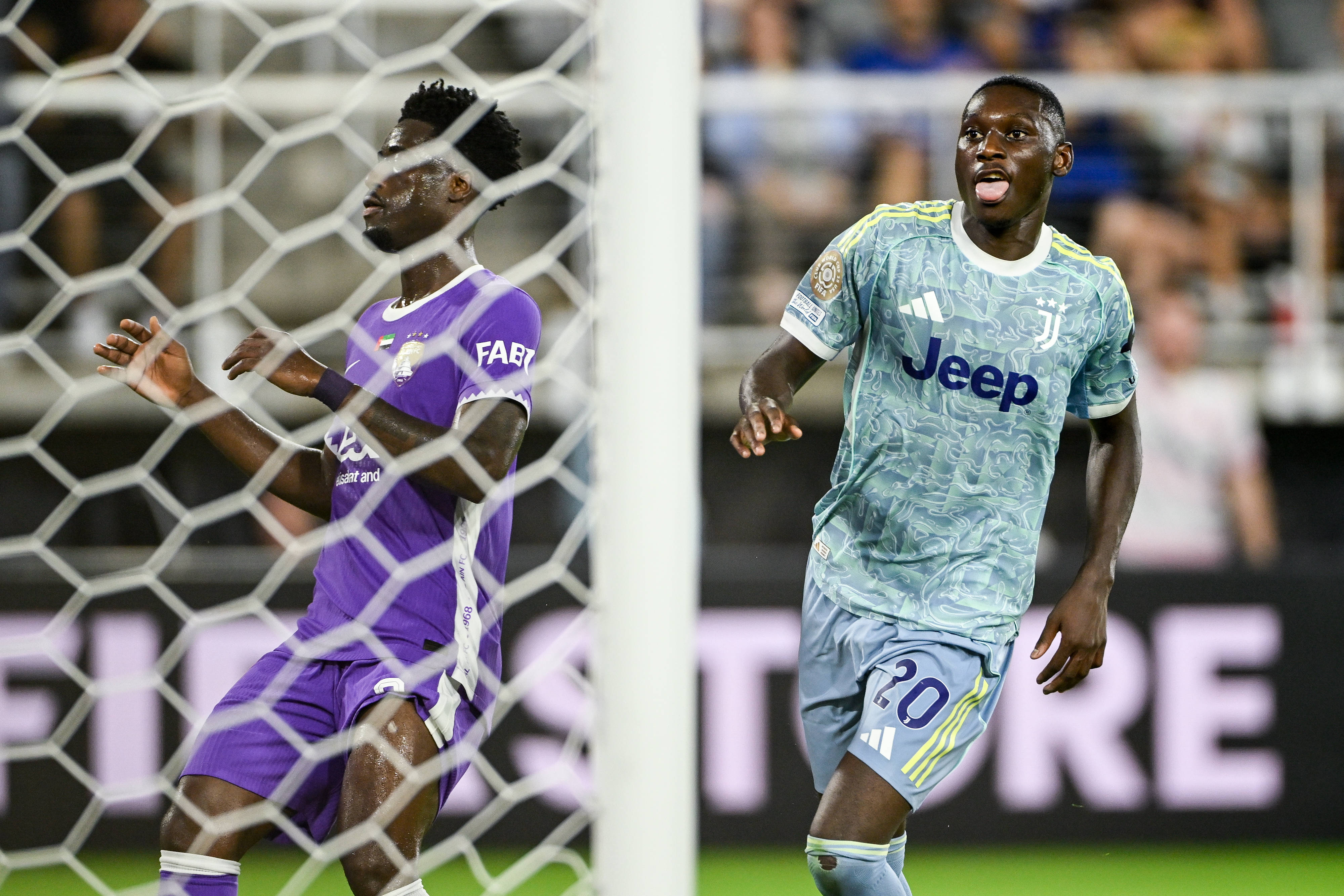 曼城大胜尤文图斯，晋级锁定