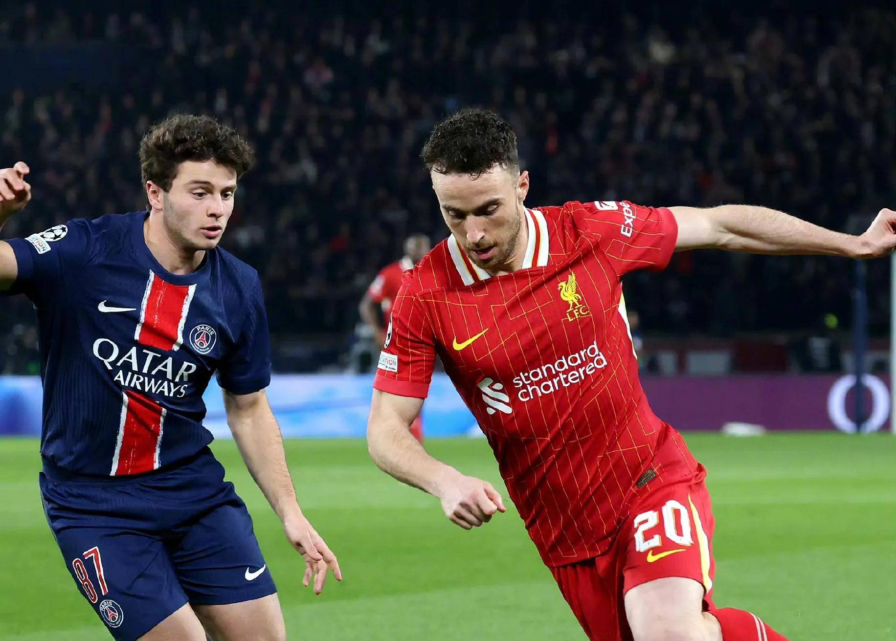 精彩瞬间回放：关键一球绝杀，逆袭胜利的简单介绍