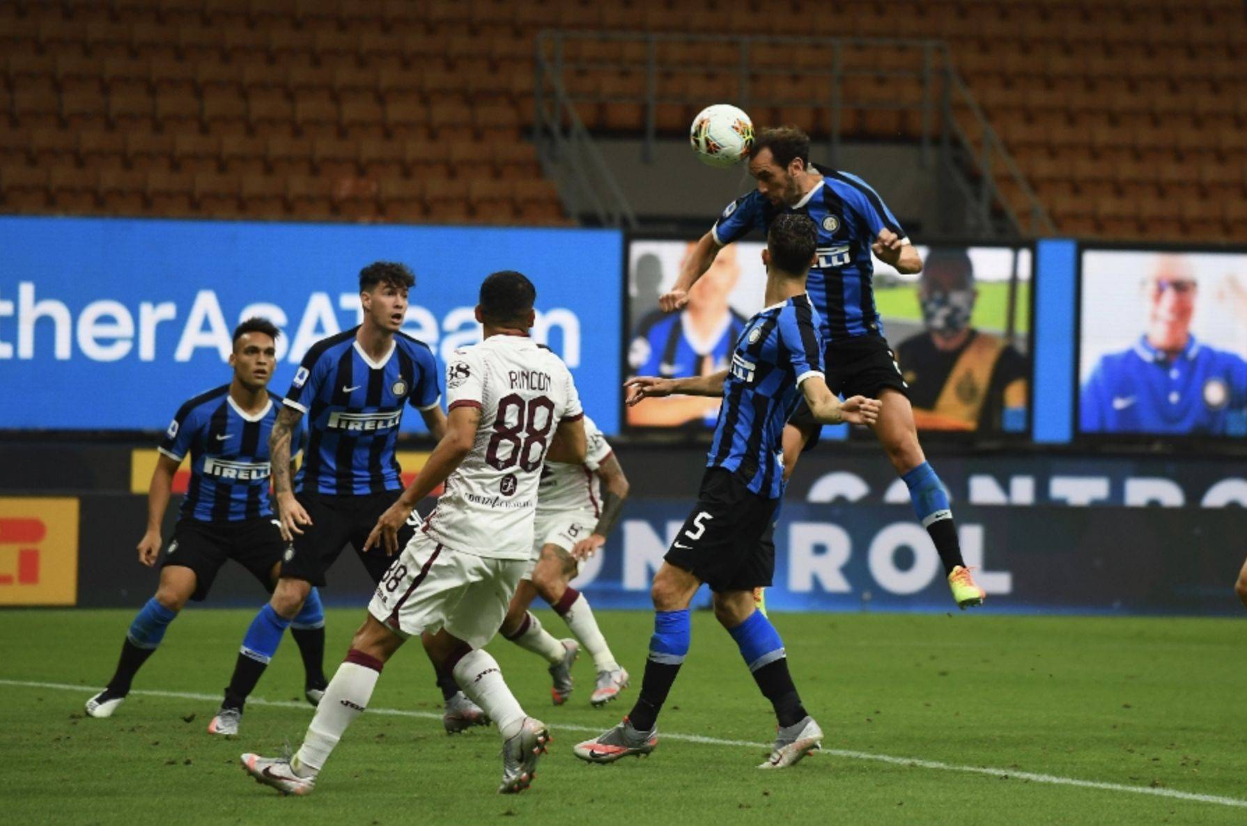 尤文图斯领先意甲榜首,AC米兰冲击前四遇阻,国米双杀低迷继续的简单介绍 尤文图斯领先意甲榜首,AC米兰冲击前四遇阻,国米双杀低迷继续的简单介绍